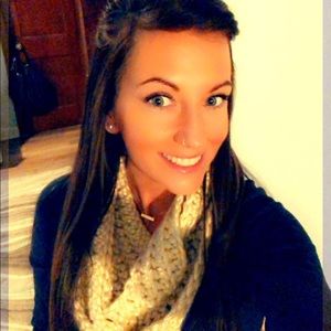 Meet your Posher, Carrie